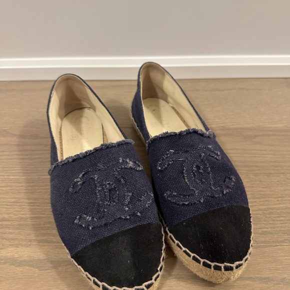 Chanel Denim CC Espadrilles - Picture 4 of 4
